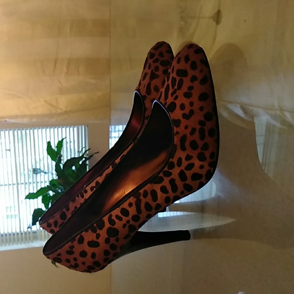 Nine West Leopard Shoes excellent condition